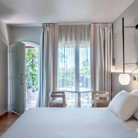 Hotell Veridia Sardinia, A Member Of Radisson Individuals (adults Only) Chia