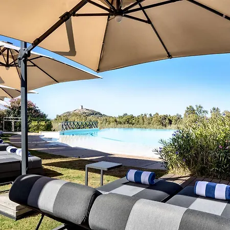 Veridia Sardinia, A Member Of Radisson Individuals (adults Only) מלון 4*