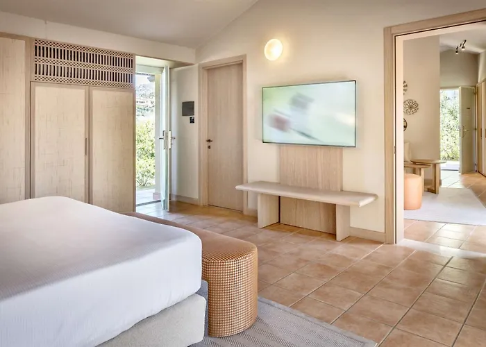 Veridia Sardinia, A Member Of Radisson Individuals (adults Only) ホテル キア